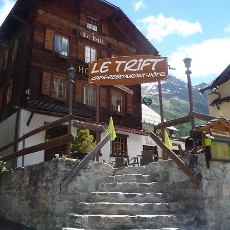 Hotel - Petit-Dejeuner Le Trift Zinal Esterno foto